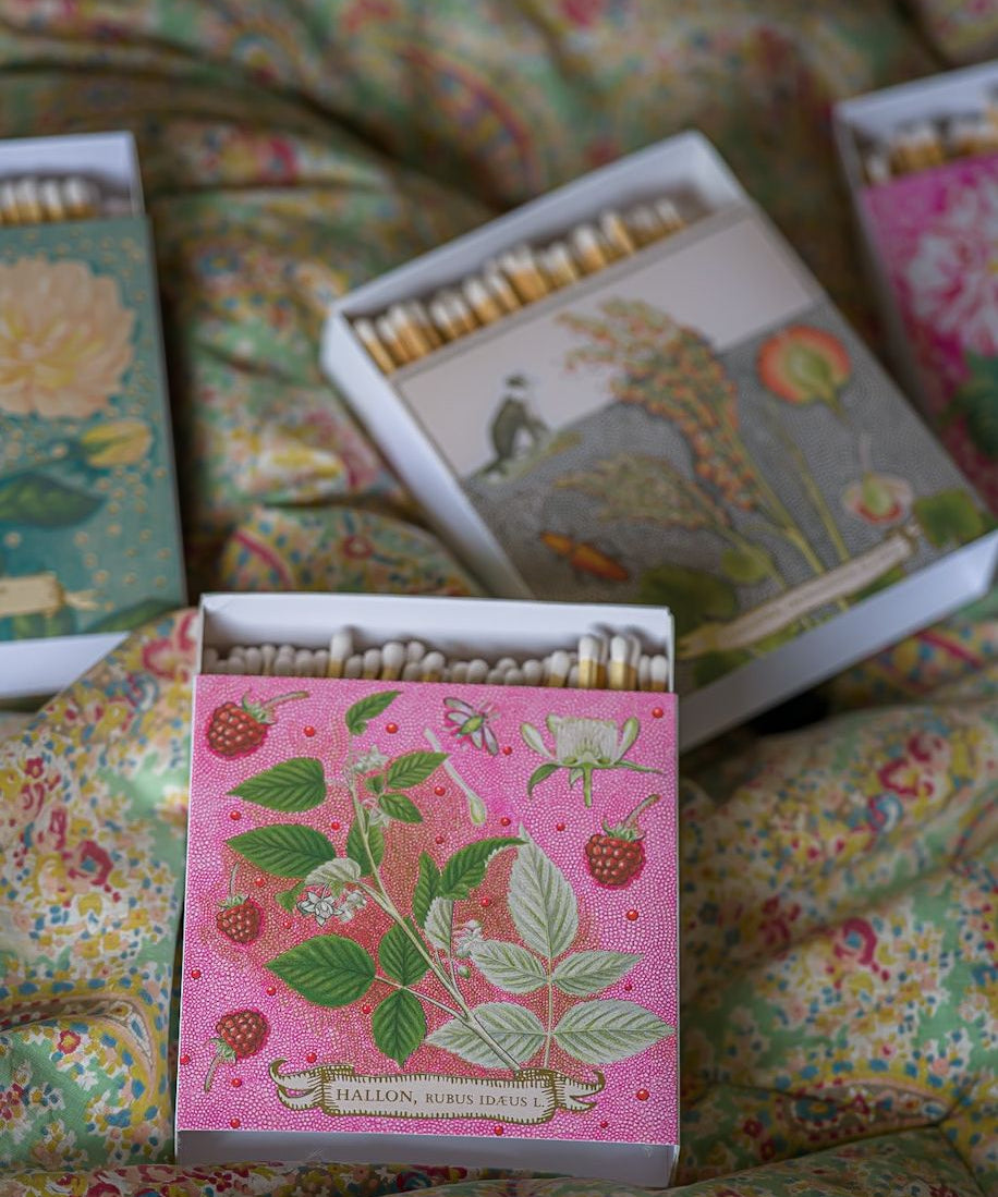 Rose Framboise Matches