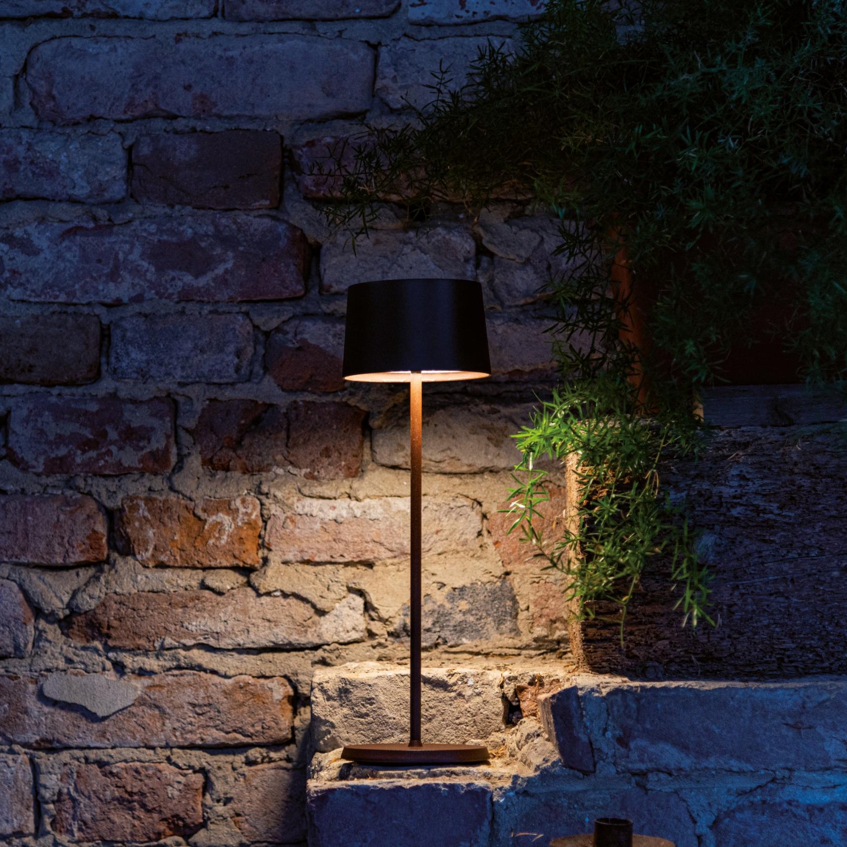 ZAFFERANO OLIVIA PRO TABLE LAMP
