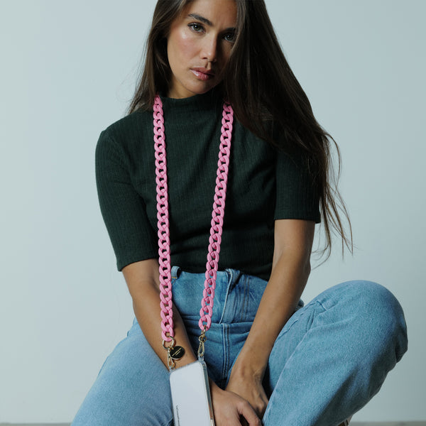 שרשרת לטלפון SARAH 120cm golden carabiners in pink resin